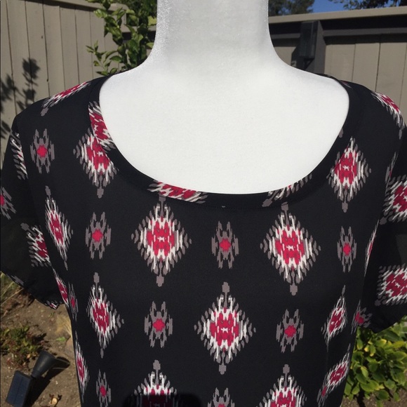 PLEIONE CAP SLEEVED TOP. Size Small - Picture 4 of 4